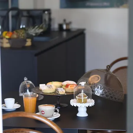 Aparthotel Anpati House